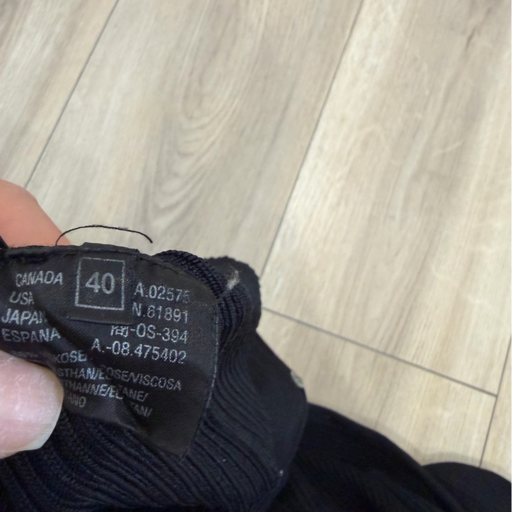 Laurèl Black Ribbed Cardigan with Button - Picture 6 of 6